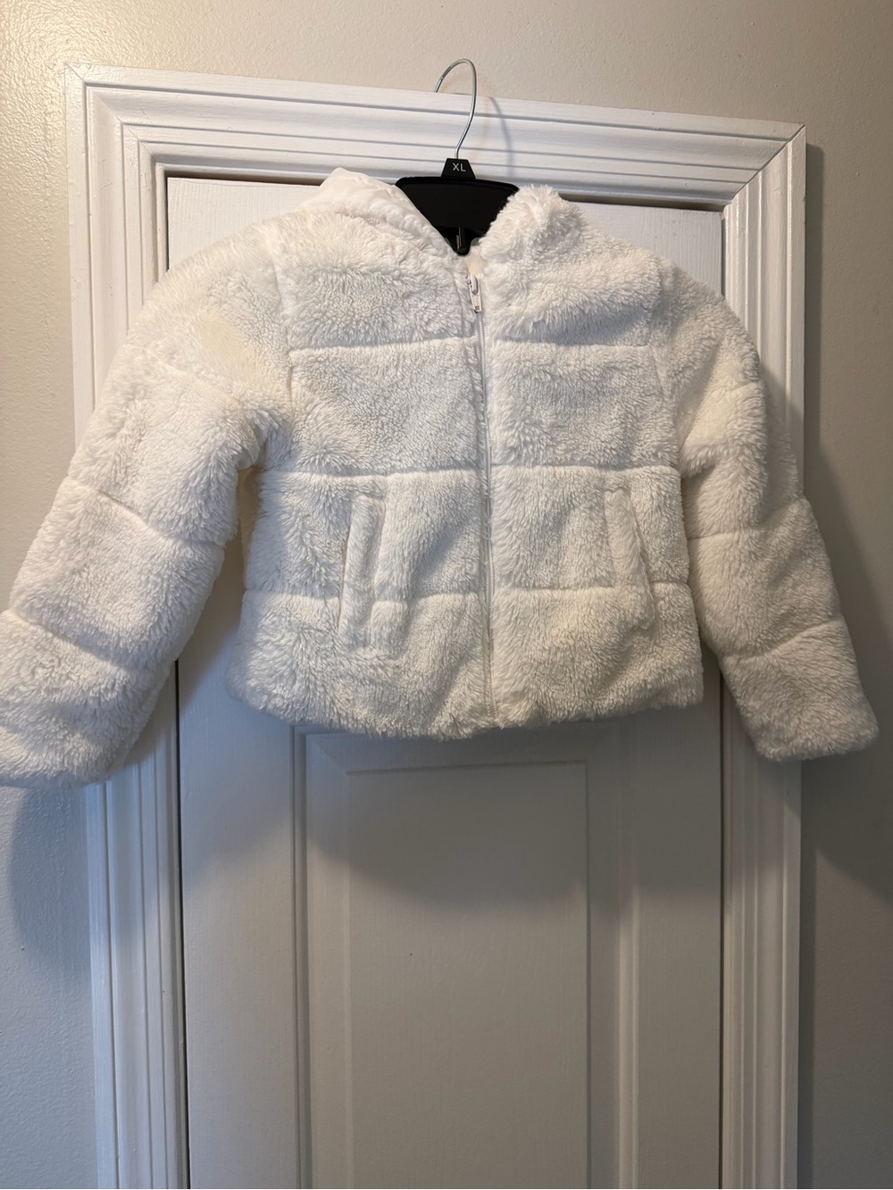 wonder nation White Plush Hooded Puffer Jacket